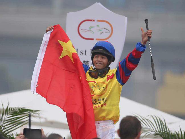 温江速度赛冠军骑师 王文勋