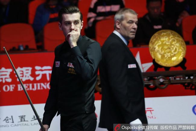 塞尔比遥遥领先