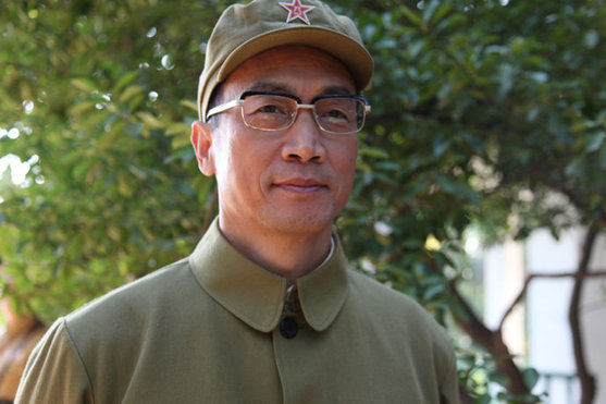 赵成顺扮演的黄克诚