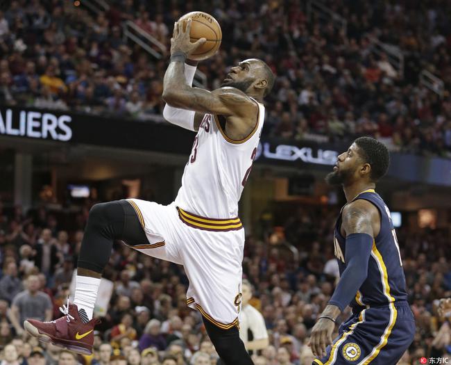 骑士险胜步行者