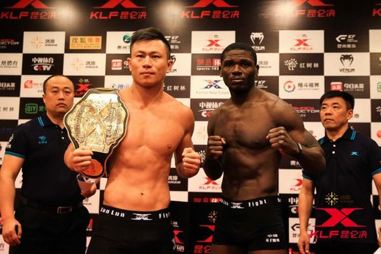 詹姆斯·夸梅VS王赛