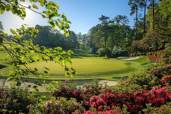 天、草、树、沙、水都全了。漂亮吧？（美国奥古斯塔国家俱乐部）