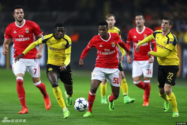 登贝莱带球突破