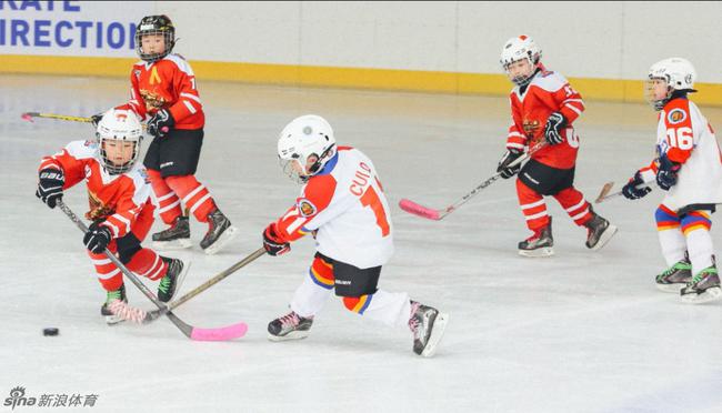 “新浪杯”亚洲青少年冰球联赛