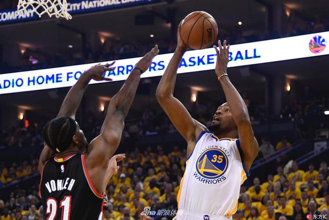 勇士主场取得开门红