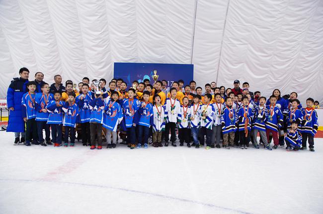 2017年西城区中小学生冰球联赛落下帷幕
