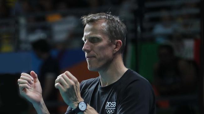 25年前的巴塞罗那奥运会上他曾在男双决赛中与王涛/吕林较量