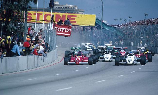 F1美国长滩站过往比赛画面