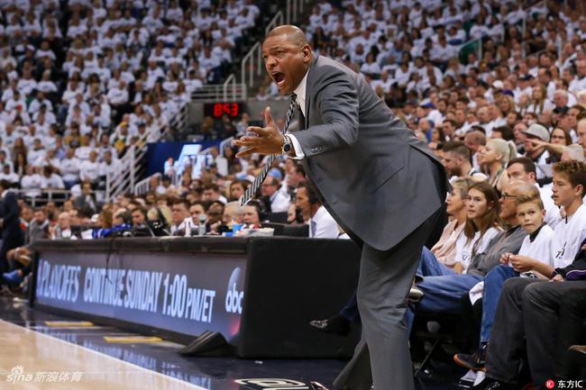 快船的季后赛表现十分尴尬