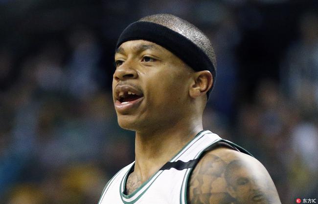 门牙被打掉的小托马斯