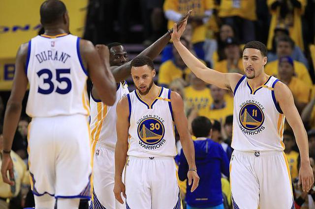 勇士四巨头合砍83分