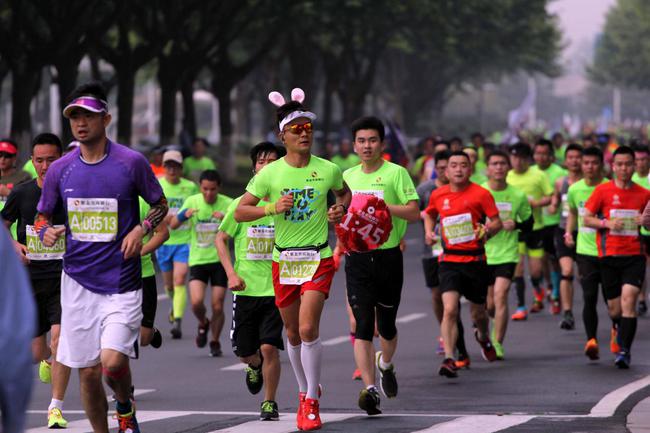 万人奔跑最仙马拉松