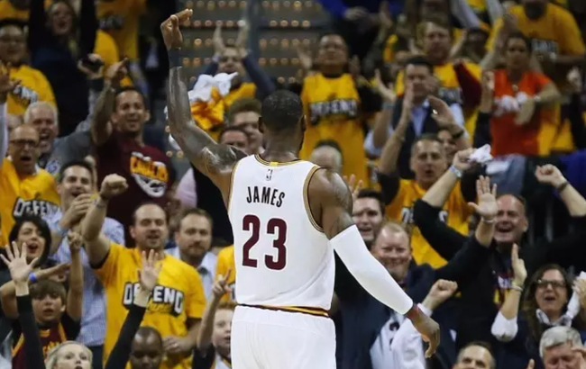 詹姆斯是东部诸强难以逾越的大山