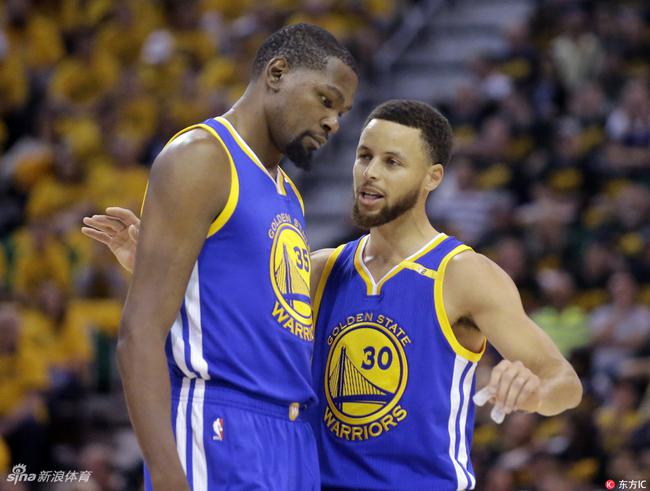 库里杜兰特本场双双爆发