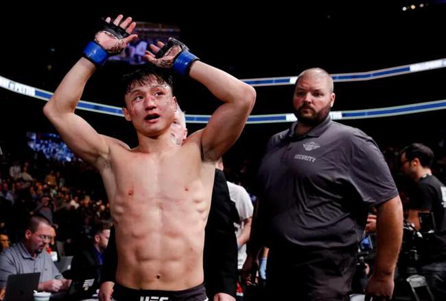 崔斗浩将在阿纳海姆举行的UFC214中出战费里