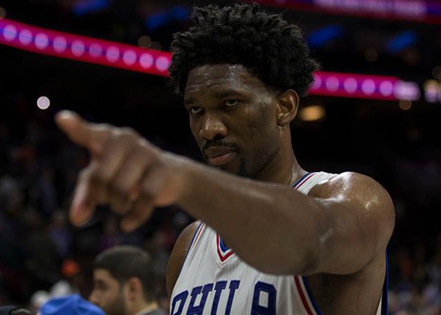 恩比德一句29队总经理偷着乐 这是王者霸气?