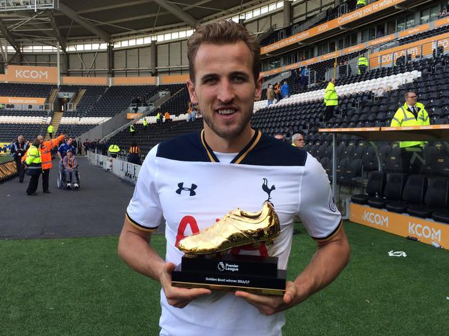 英超收官-热刺客场7-1大胜 凯恩帽子戏法夺金靴_英格兰_新浪竞技风暴_