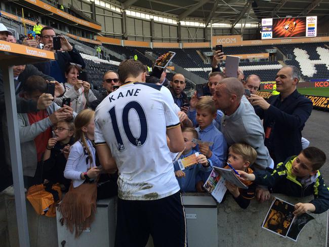 凯恩成为了英超金靴