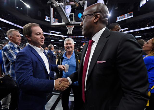 老板和库里真有矛盾？