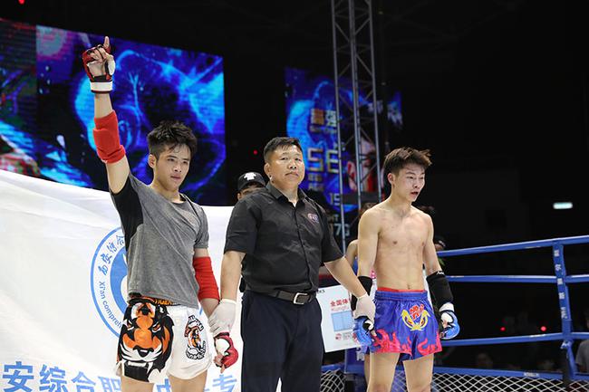 郑伯切越来越自信