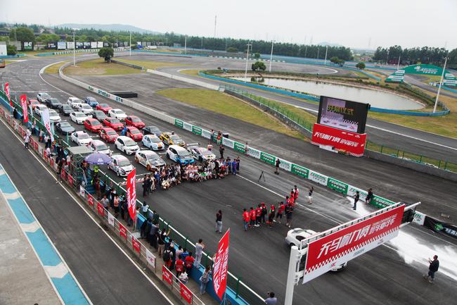 赛-玩车嘉年华第四站的比赛将于12月3日(本周日)登陆上海天马赛车场!