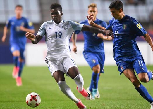 利物浦小将奥约盘活进攻