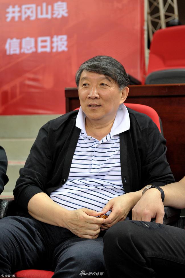 宫鲁鸣文一目标就是卫冕阵容在cba也是名列前茅