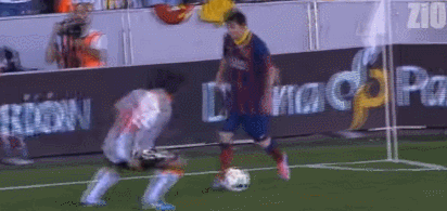 梅西浑身假动作