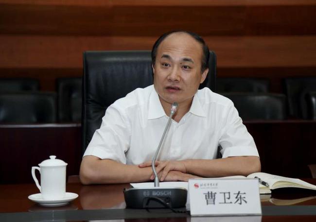 曹卫东任中国冰球协会主席