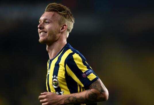 丹麦后卫克亚尔