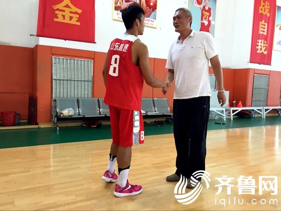 纪敏尚爱子效力山东青年队