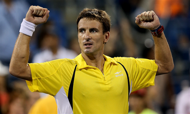 罗布雷多:德纳有几光年差距