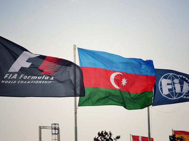 视频-f1阿塞拜疆站前瞻 梅奔,法拉利到底谁更快_手机新浪网