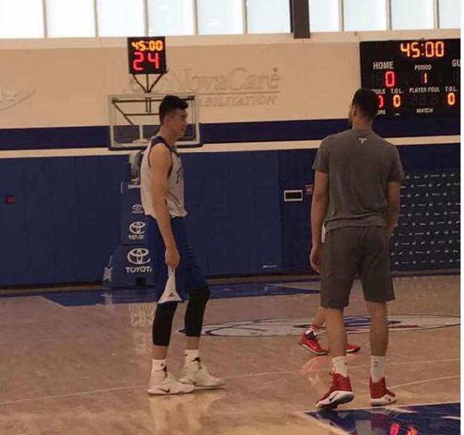 李慕豪在美国进行恢复训练北京时间7月4日消息,虽然没能进入76人队的