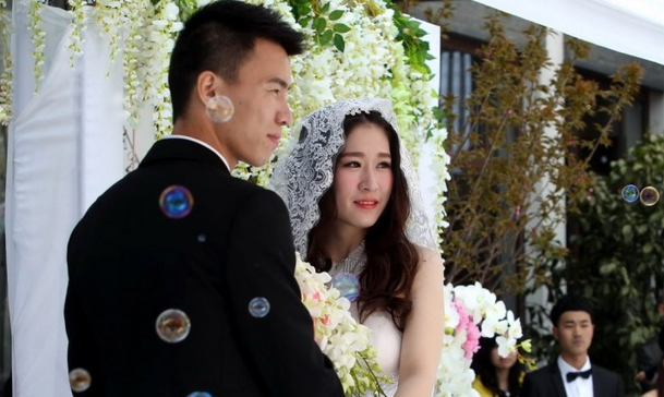 球星背后的她:孙可与璐璐爱情长跑 娇妻鼓励成就自己