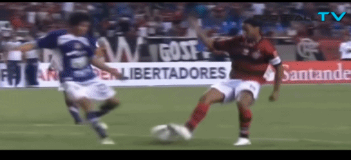 穿裆后破门得分