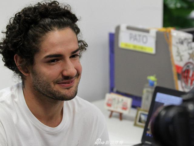 帕托：对恒大进球后激动落泪