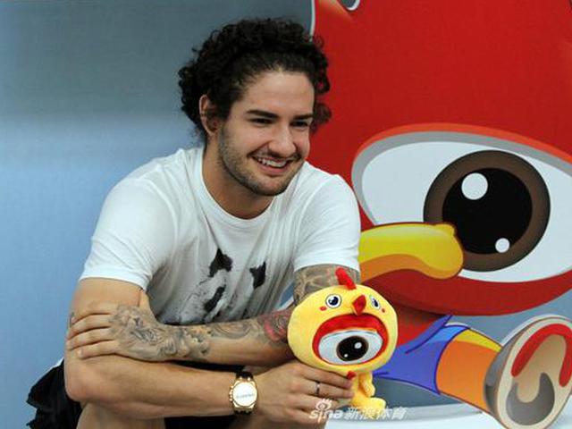 帕托：卡帅邀我来中超