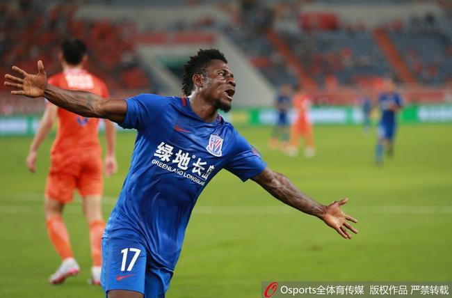 马丁斯梅开二度