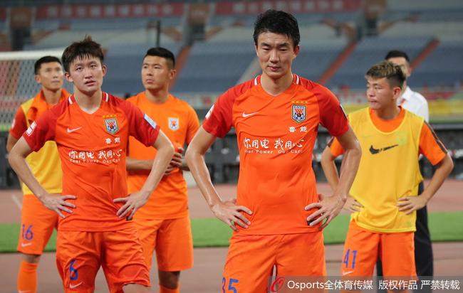 鲁能主场1-3不敌申花