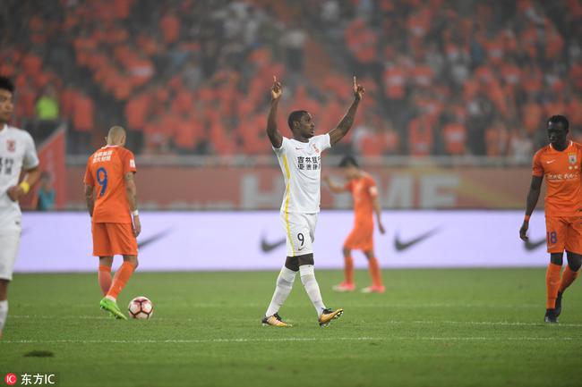 伊哈洛扳回一球