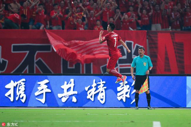武磊庆祝进球