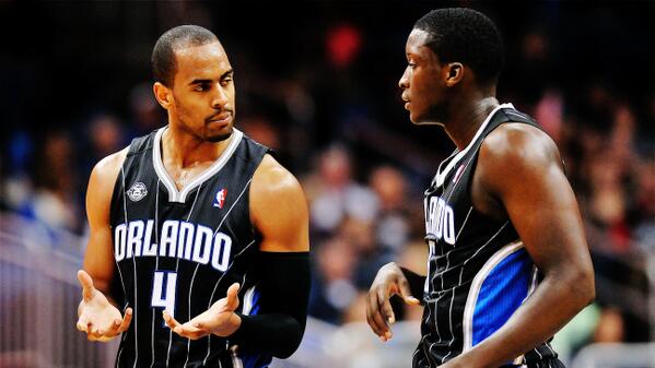 阿弗拉罗曾效力魔术