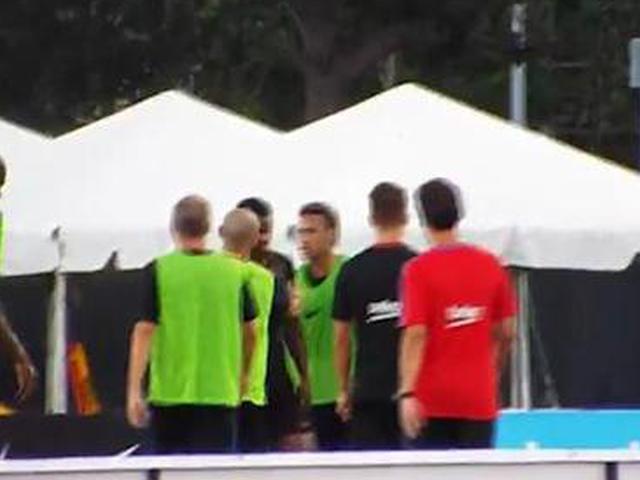 内马尔与队友起冲突