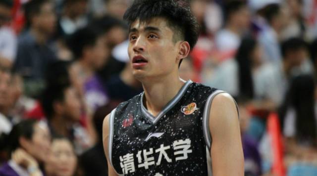 来自清华大学的刘磊，在2017CBA选秀第一轮被江苏肯帝亚队选中