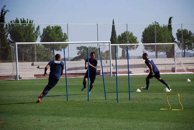 严鼎皓在训练中