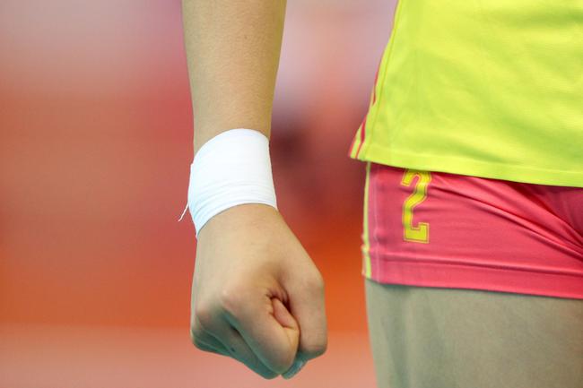 朱婷与受伤的手腕