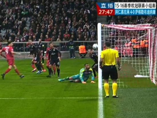 底线裁判资料图