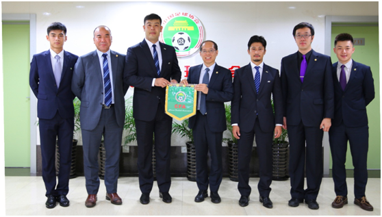 亚足联裁判管理评估团访问中国足协