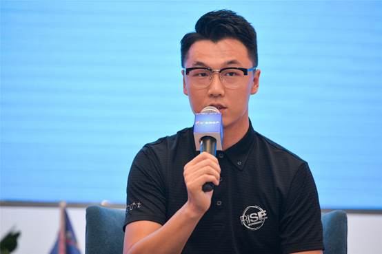 rise-running团长夏杨毛姐箴言·跑马拉松是一辈子的